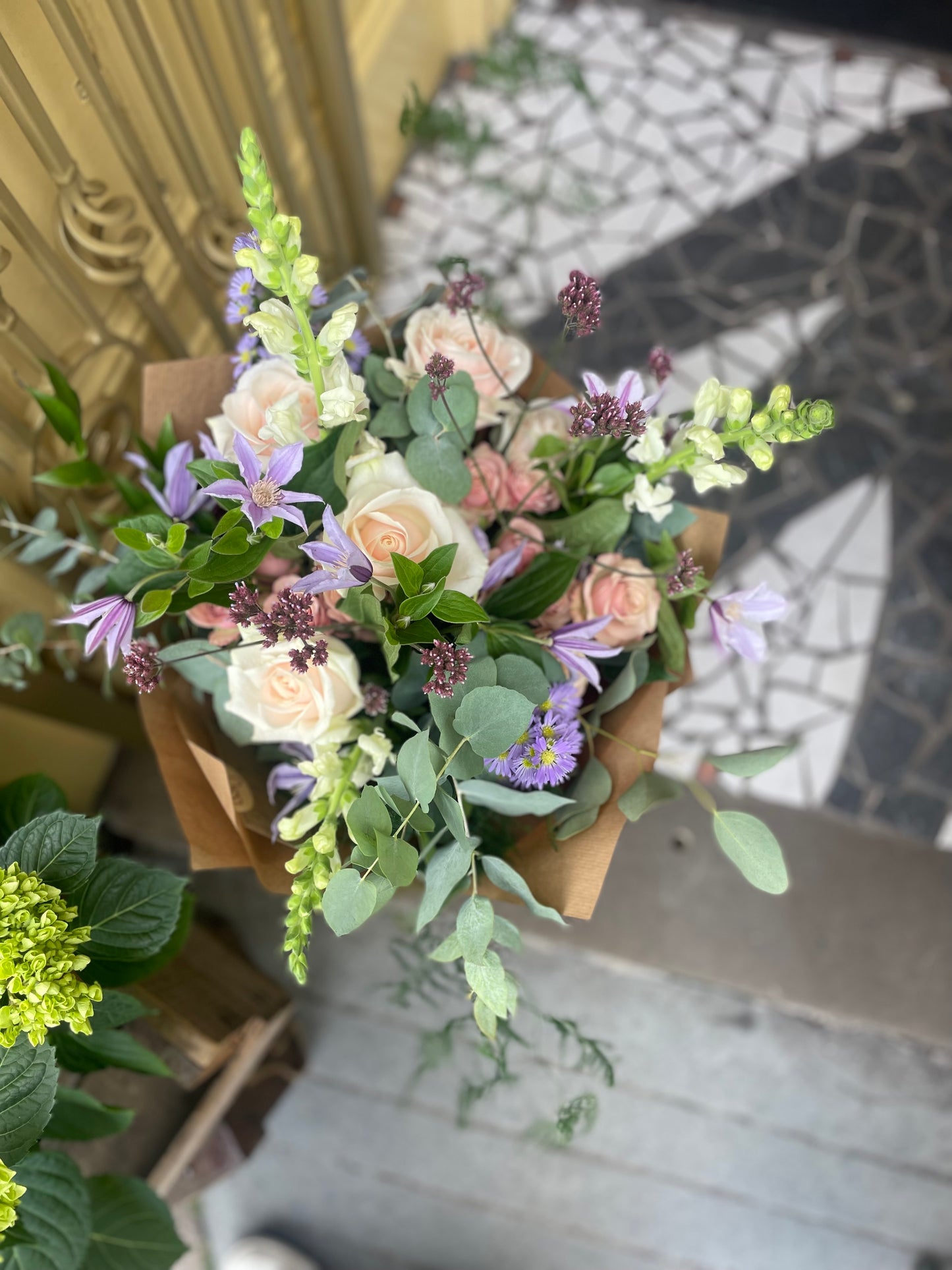 Mother's Day Sweet Pink & White bouquet